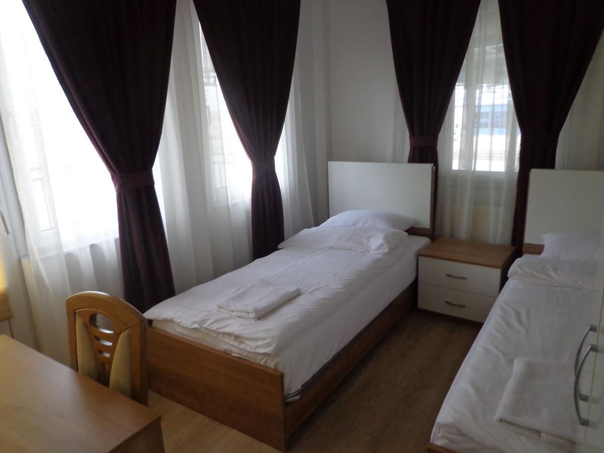 Hotel Rio Prishtinë Luaran gambar