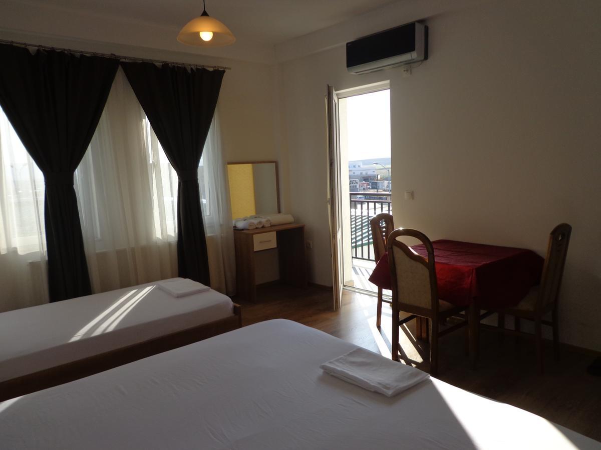 Hotel Rio Prishtinë Luaran gambar