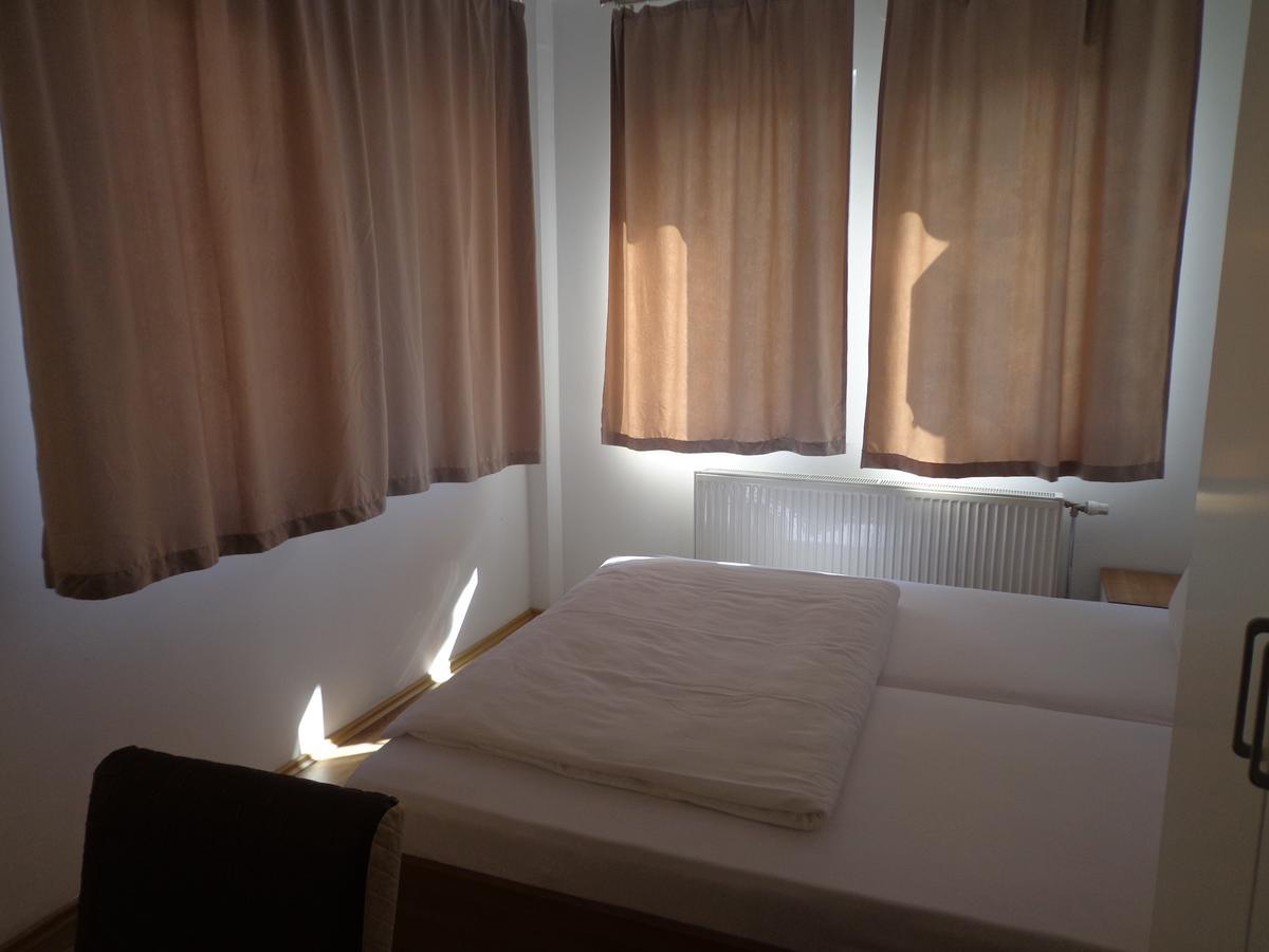 Hotel Rio Prishtinë Luaran gambar